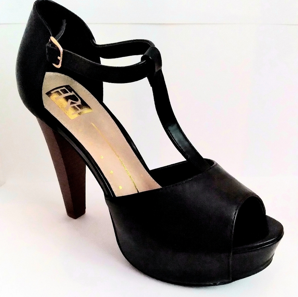 Black PU Leather Wooden Heel